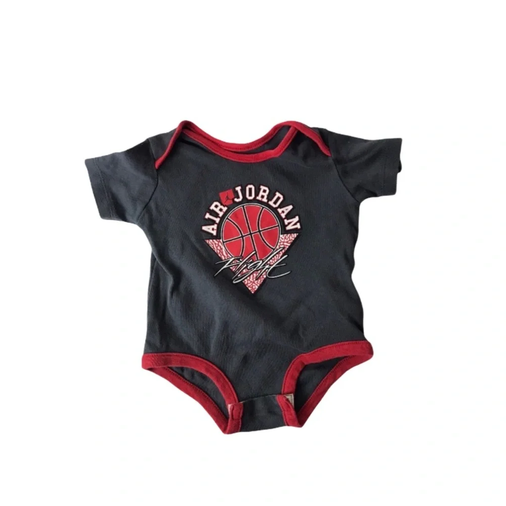 Jordan Baby Bundle, Bodysuit, NWT Bib & Booties - Picture 13 of 14